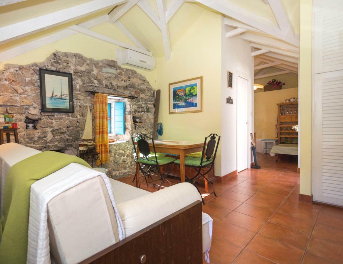 Vacation House Sara&Noa Maslinica Εξωτερικό φωτογραφία