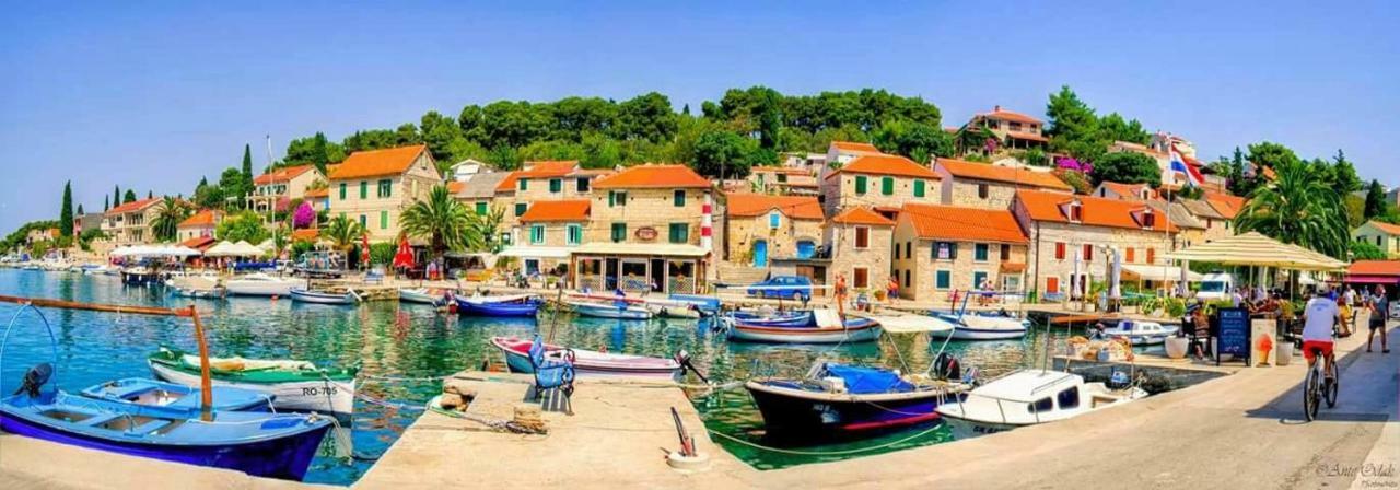 Vacation House Sara&Noa Maslinica Εξωτερικό φωτογραφία